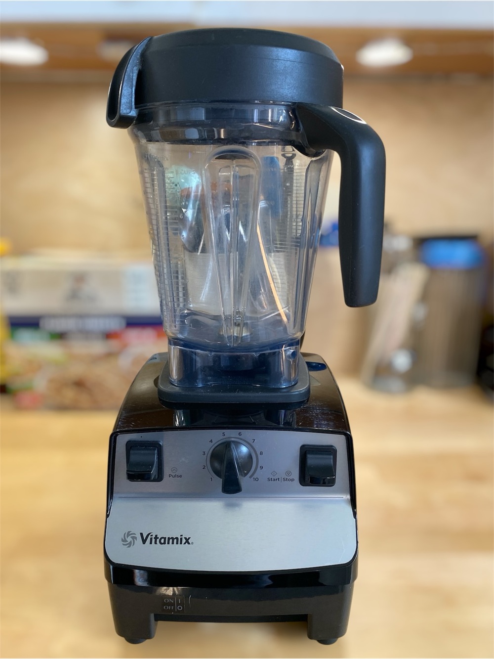 Vitamix VM0102D Blender 64oz
Low Profile Container Variable
Speed Pulse Black